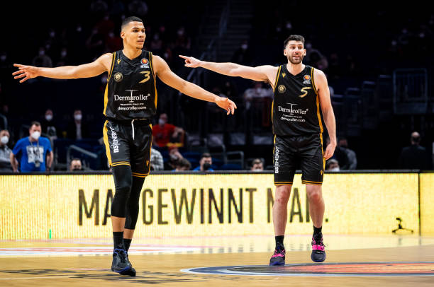 维拉在这场 维拉在这场